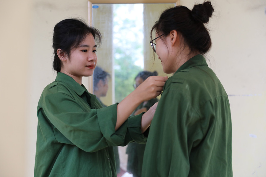 Ngoài giờ lên lớp nhiều hoạt động đã được diễn ra nhằm tạo sự đoàn kết, gắn kết đối với các thành viên.