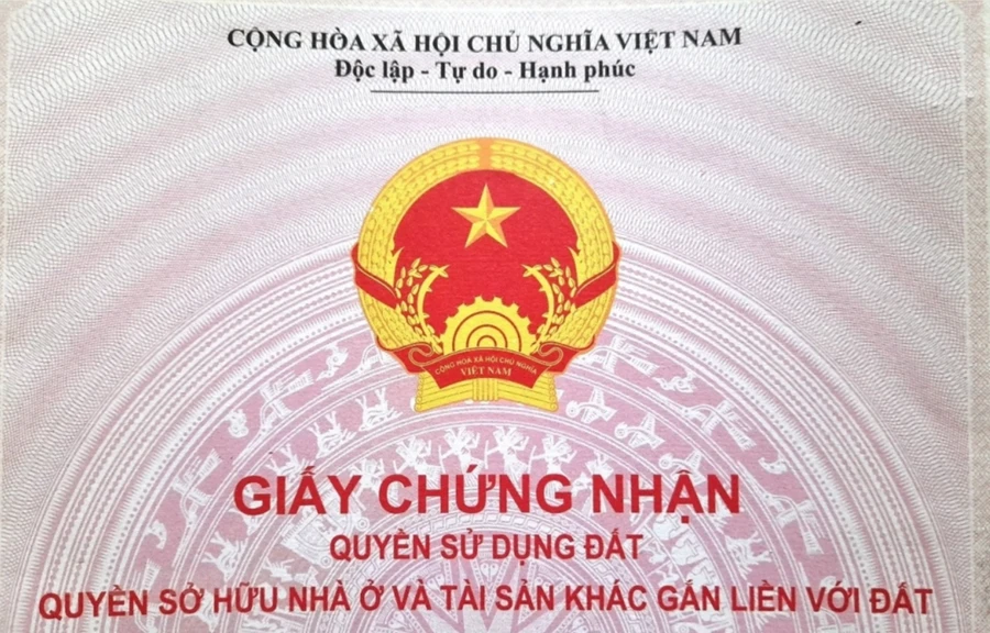 Nhóm 4 người đồng bào dân tộc thiểu số làm giả sổ đỏ để lừa đảo. Ảnh minh hoạ.