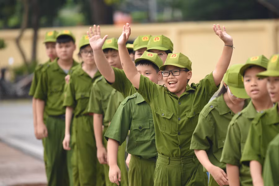 Hứng khởi tham gia vào các hoạt động học tập, rèn luyện.
