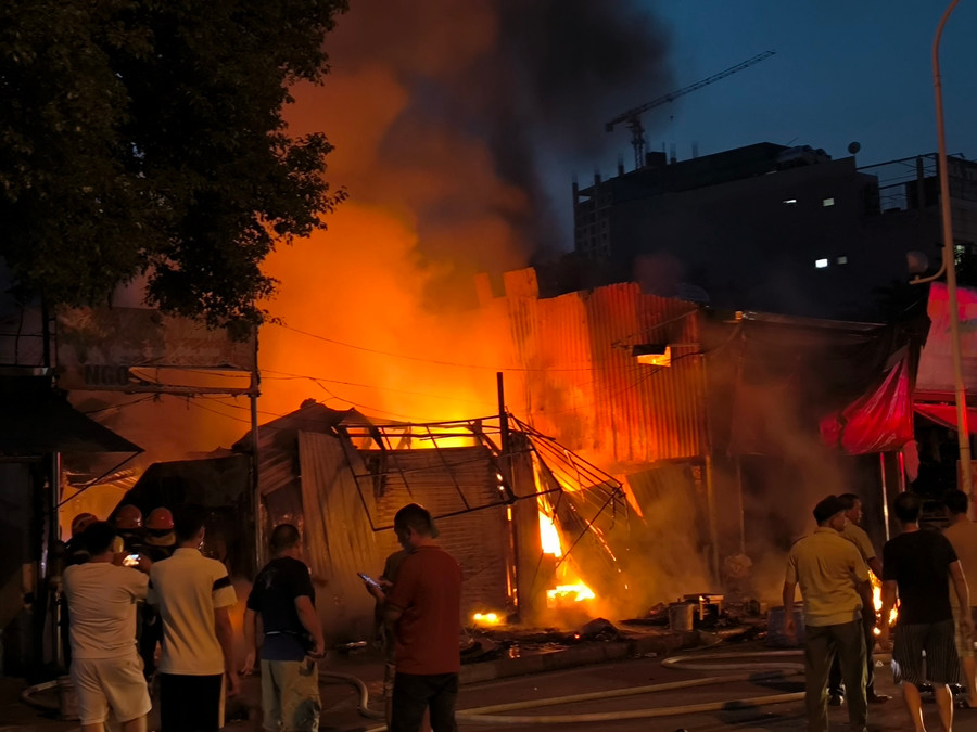 Theo thông tin ban đầu, 3 mẹ con đã tử vong trong vụ cháy.
