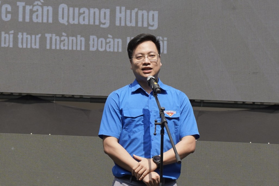 Đồng chí Trần Quang Hưng, Phó Bí thư Thành đoàn Hà Nội phát biểu tại sự kiện. Đồng chí Trần Quang Hưng, Phó Bí thư Thành đoàn Hà Nội phát biểu tại sự kiện.
