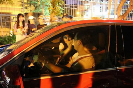 Trường Giang thản nhiên trở lại sân khấu - Ảnh 4 Truong Giang than nhien tro lai san khau - Anh 4
