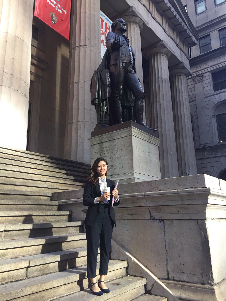 Nhận bằng Luật của Đại học Hoa Kỳ là ước mơ của nhiều sinh viên và phụ huynh Việt Nam, đặc biệt là những trường danh tiếng ở Hoa Kỳ