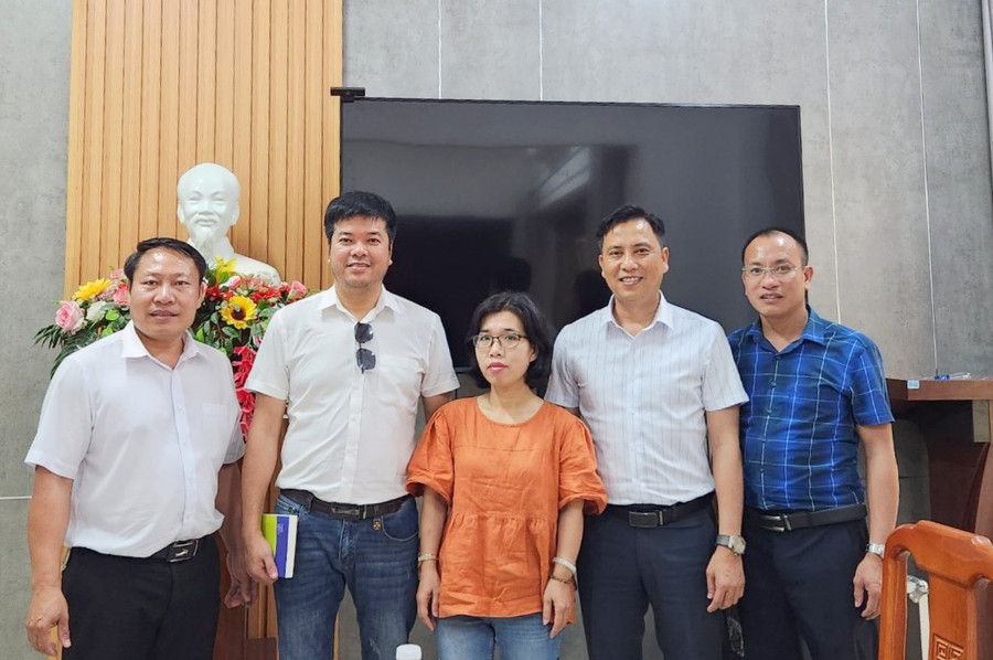 Văn phòng Báo GD&TĐ Triển khai các nhiệm vụ giáo dục và tuyên truyền tại quận Liên Chiểu. Văn phòng Báo GD&TĐ Triển khai các nhiệm vụ giáo dục và tuyên truyền tại quận Liên Chiểu.