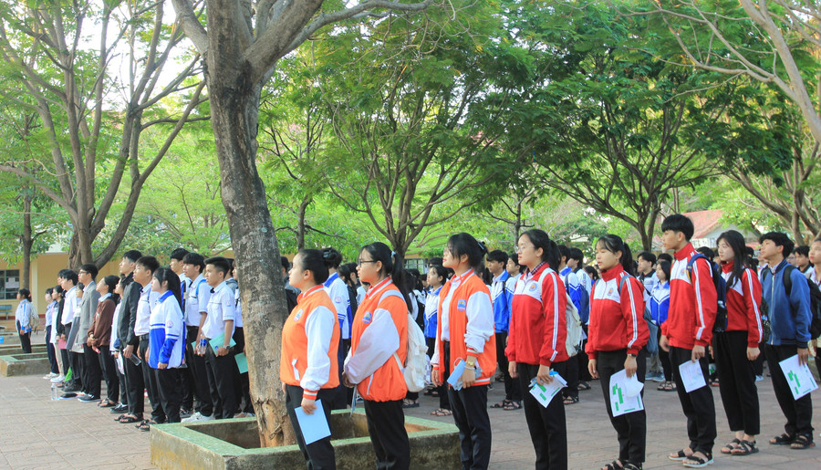 Thí sinh dự lễ khai mạc Kỳ thi. (Ảnh: TT) Thí sinh dự lễ khai mạc Kỳ thi. (Ảnh: TT)