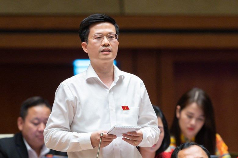 Đại biểu Quốc hội Đỗ Chí Nghĩa. Đại biểu Quốc hội Đỗ Chí Nghĩa.