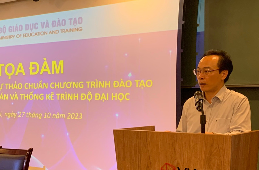 Thứ trưởng Bộ GD&ĐT Hoàng Minh Sơn phát biểu chỉ đạo tại buổi Tọa đàm. Thứ trưởng Bộ GD&ĐT Hoàng Minh Sơn phát biểu chỉ đạo tại buổi Tọa đàm.