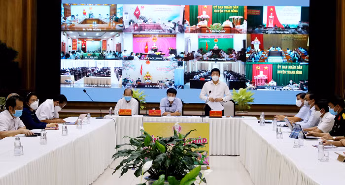 Chủ tịch UBND tỉnh Đồng Tháp, Phạm Thiện Nghĩa quyết định áp dụng giãn cách xã hội theo Chỉ thị số 16/CT-TTg ngày 31/3/2020 của Thủ tướng Chính phủ trên phạm vi toàn tỉnh từ 0h ngày 14/7.