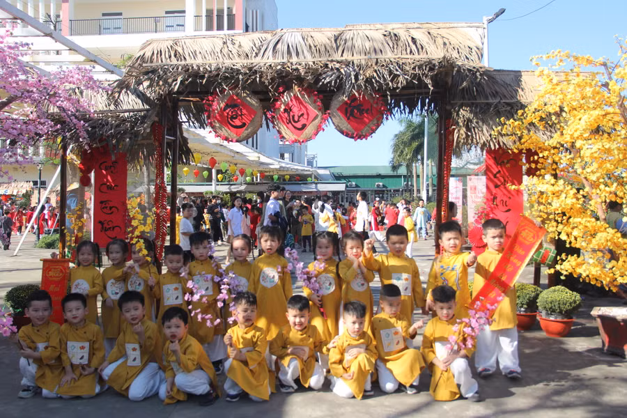Độc đáo lễ hội xuân đa màu sắc tại iSchool Hà Tĩnh