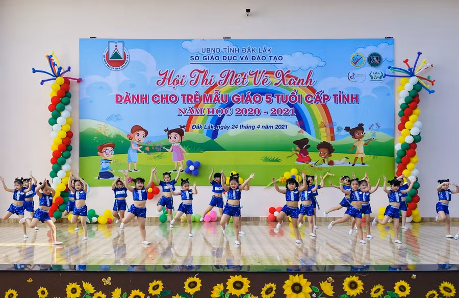 Một tiết mục văn nghệ chào mừng Hội thi