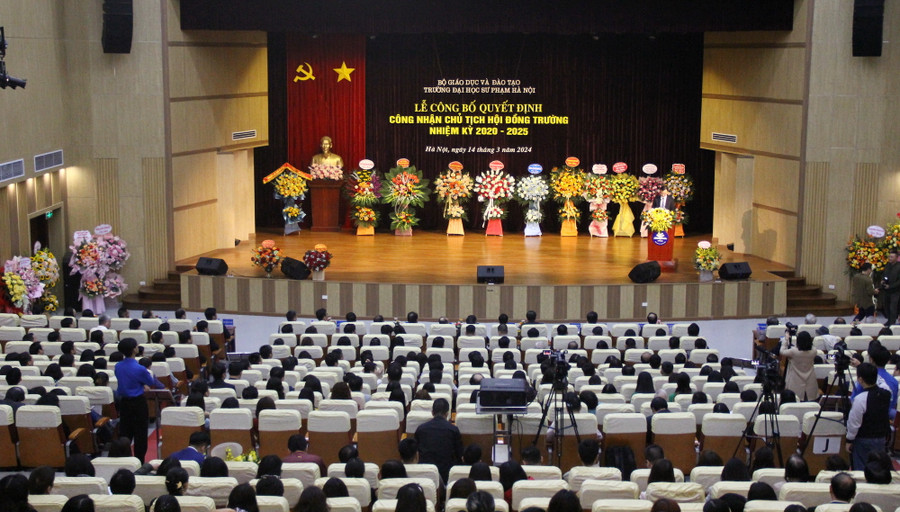 Toàn cảnh buổi lễ. Toàn cảnh buổi lễ.