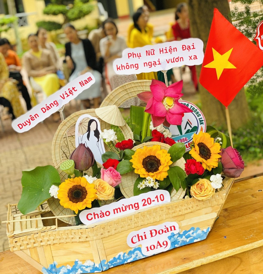 Một tác phẩm ấn tượng đến từ chi đoàn 10A9 - Ảnh: TT Một tác phẩm ấn tượng đến từ chi đoàn 10A9 - Ảnh: TT