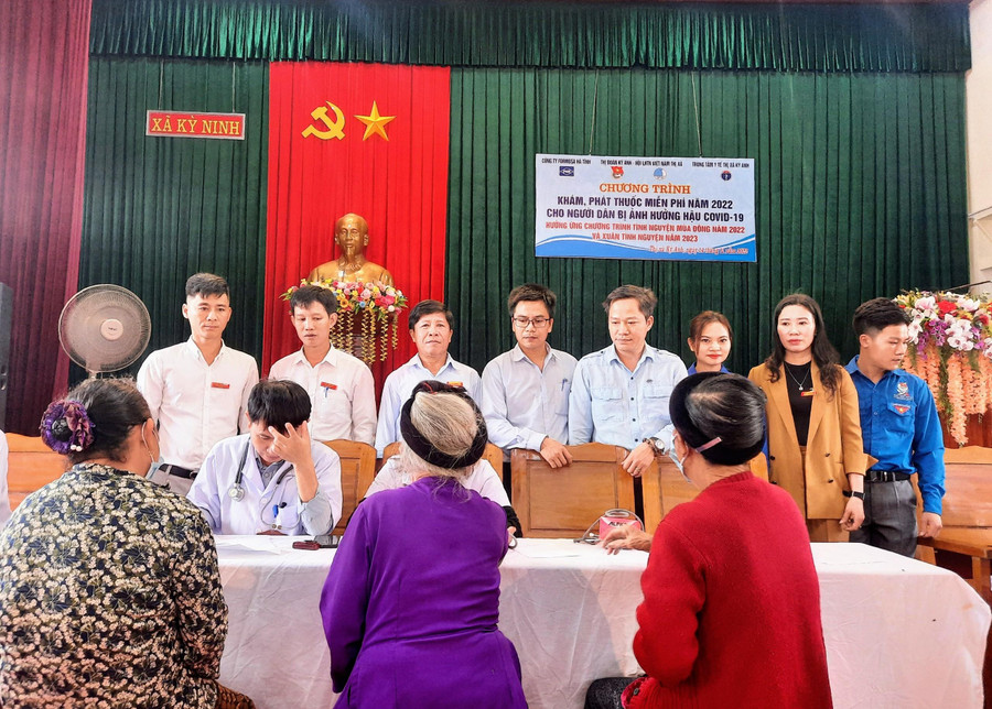 Formosa Hà Tĩnh tổ chức khám, cấp thuốc miễn phí cho 200 người dân tại thị xã Kỳ Anh. Formosa Hà Tĩnh tổ chức khám, cấp thuốc miễn phí cho 200 người dân tại thị xã Kỳ Anh.