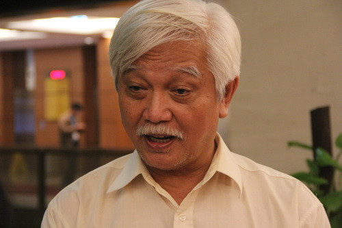 Đại biểu Dương Trung Quốc: Không ai không công nhận thầy giáo là quan trọng, là gây dựng tương lai Đại biểu Dương Trung Quốc: Không ai không công nhận thầy giáo là quan trọng, là gây dựng tương lai