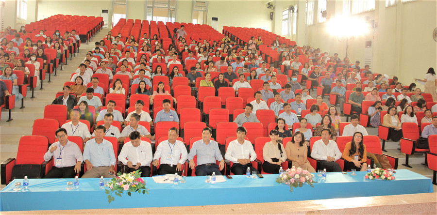 Các đại biểu dự khai mạc Hội thi. Các đại biểu dự khai mạc Hội thi.