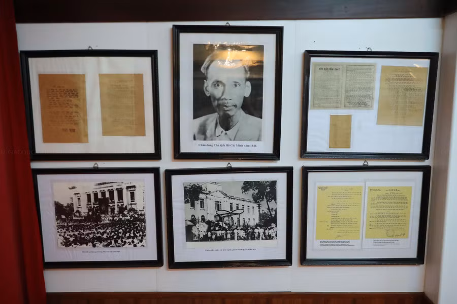 Sau những ngày ở và làm việc năm 1945, đến ngày 24/11/1946, giữ lời hẹn, Hồ Chủ tịch về thăm nhà bà Nguyễn Thị An lần thứ hai. Đó là những ngày quân Pháp bắn phá nhiều nơi ở Hà Nội, Hải Phòng và cả nước đang gấp rút chuẩn bị kháng chiến toàn quốc.