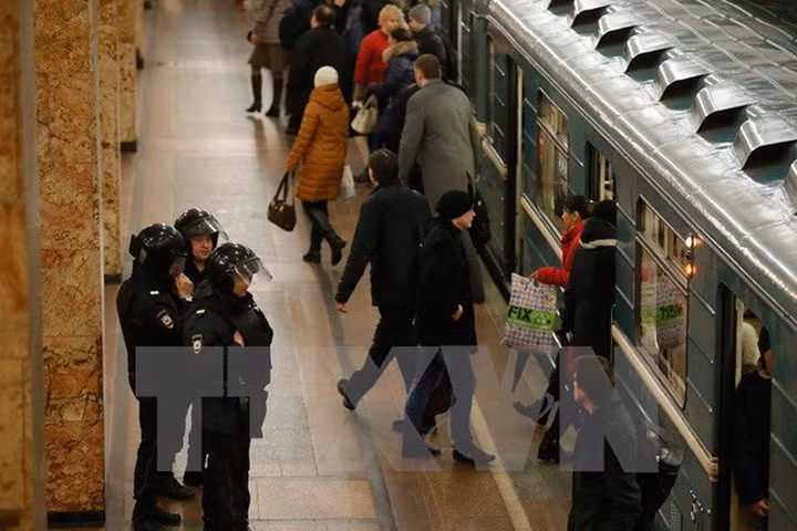 Nga bắt giữ nhiều đối tượng tình nghi trong vụ tấn công tàu điện ngầm