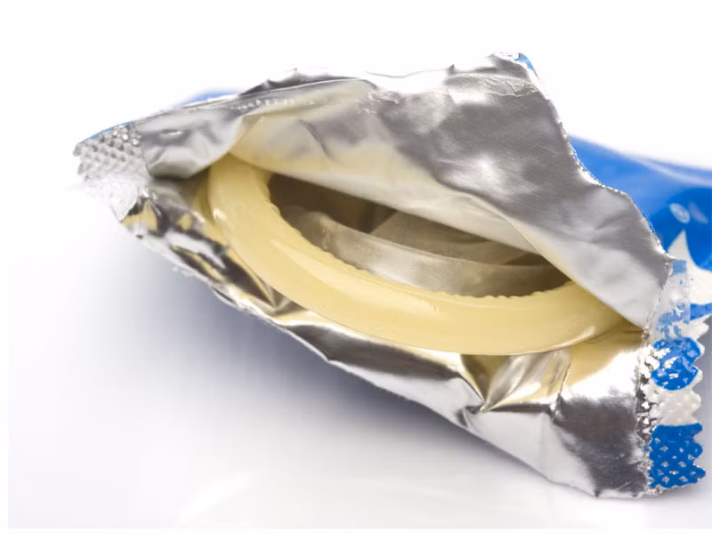 Mua bao cao su chính hãng sẽ giảm thiểu rủi ro khi sử dụng