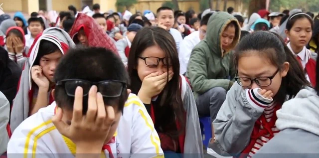 Bài chia sẻ xúc động của thầy giáo khiến học sinh “khóc như mưa”