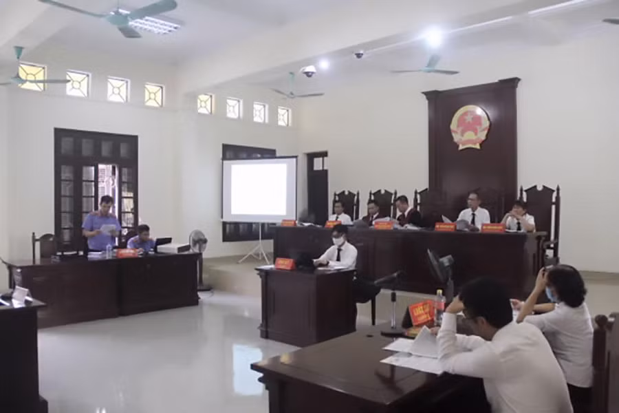 Toàn cảnh phiên tòa xét xử.