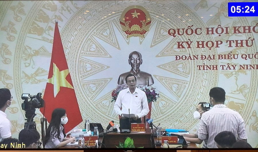 đại biểu Trần Hữu Hậu đại biểu Trần Hữu Hậu