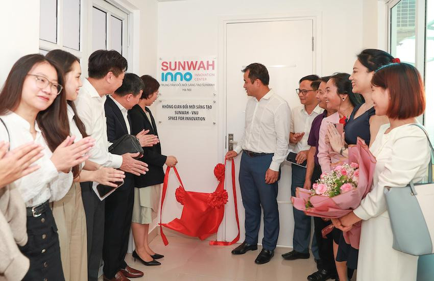 Ra mắt Không gian Đổi mới sáng tạo Sunwah – VNU.
