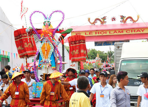 Dừng tổ chức Lễ hội Làm chay ở Châu Thành để phòng chống dịch bệnh do vi rút Corona gây ra. Ảnh minh họa: Internet Dừng tổ chức Lễ hội Làm chay ở Châu Thành để phòng chống dịch bệnh do vi rút Corona gây ra. Ảnh minh họa: Internet