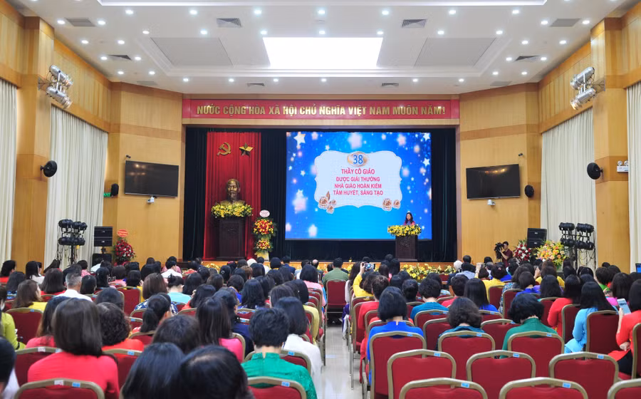 Toàn cảnh buổi lễ.