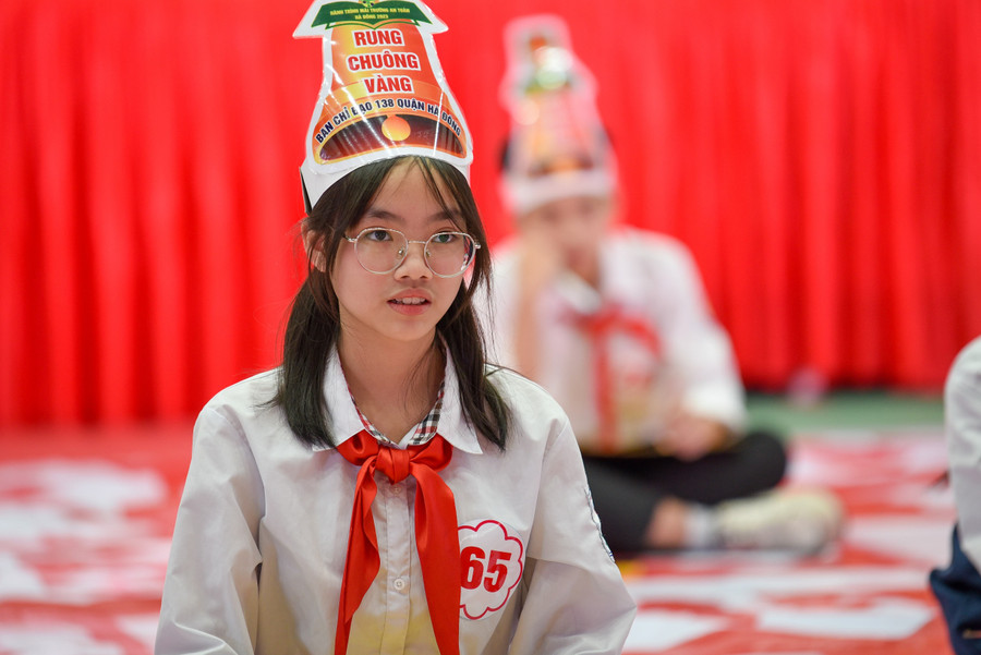 2 thí sinh xuất sắc trụ được đến những câu hỏi cuối cùng của cuộc thi. 2 thí sinh xuất sắc trụ được đến những câu hỏi cuối cùng của cuộc thi.