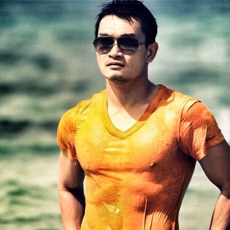 Diem danh quy ong Viet ngoai 40 tuoi so huu than hinh 