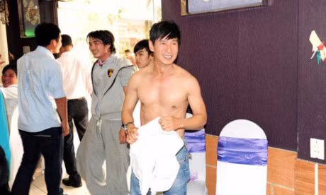 Diem danh quy ong Viet ngoai 40 tuoi so huu than hinh 