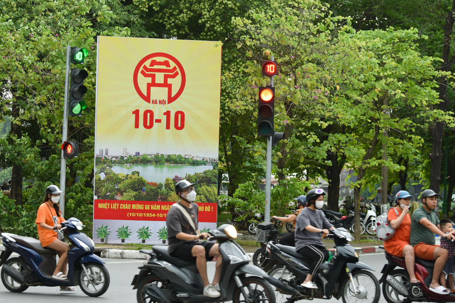 Ngày giải phóng Thủ đô (10/10/1954) được ghi nhận là mốc son lịch sử, bản hùng ca của thời đại Hồ Chí Minh. Ngày giải phóng Thủ đô (10/10/1954) được ghi nhận là mốc son lịch sử, bản hùng ca của thời đại Hồ Chí Minh.