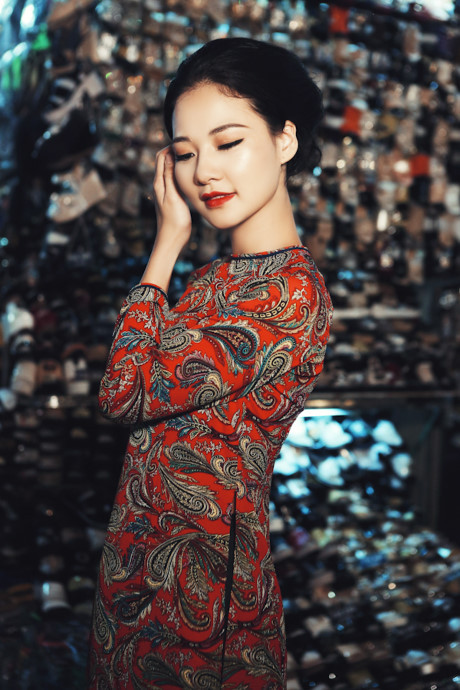 Hoa hậu Thể thao Trần Thị Quỳnh dịu dàng trong tà áo dài - Ảnh 5 Hoa hau The thao Tran Thi Quynh diu dang trong ta ao dai - Anh 5