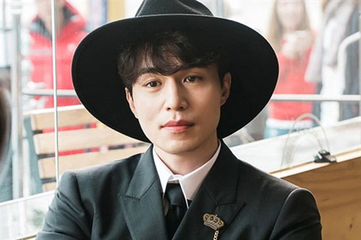 Không ngờ "thần chết" Lee Dong Wook lại giàu đến thế này