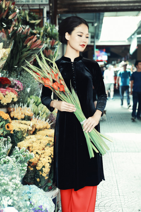 Hoa hậu Thể thao Trần Thị Quỳnh dịu dàng trong tà áo dài - Ảnh 7 Hoa hau The thao Tran Thi Quynh diu dang trong ta ao dai - Anh 7