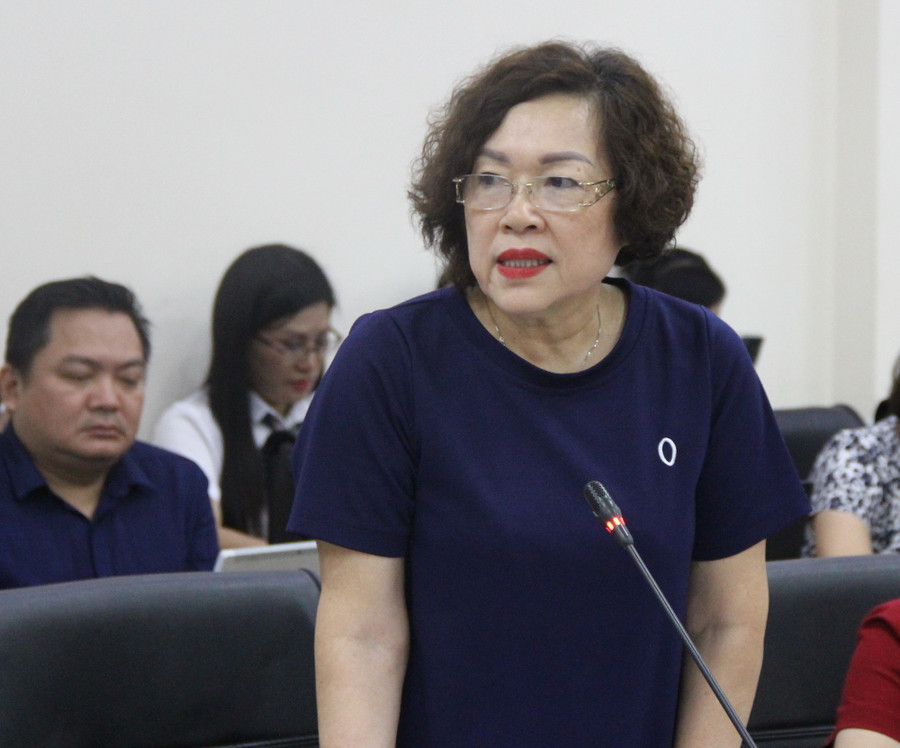 GS.TS Nguyễn Thị Mỹ Lộc trao đổi tại hội thảo GS.TS Nguyễn Thị Mỹ Lộc trao đổi tại hội thảo