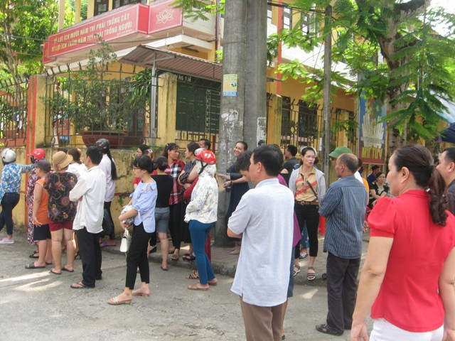 Hồi hộp chờ đợi đến khi trống điểm hết giờ Hồi hộp chờ đợi đến khi trống điểm hết giờ