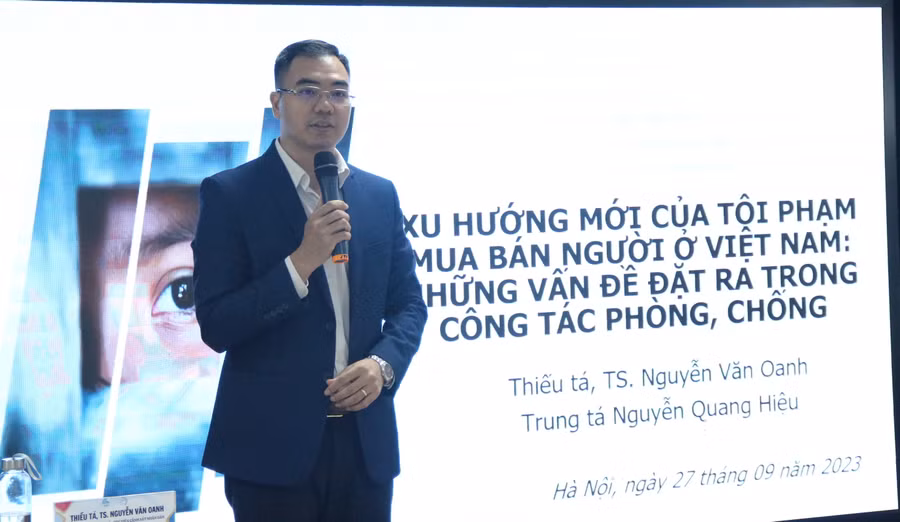 TS Nguyễn Văn Oanh chia sẻ tại hội thảo.