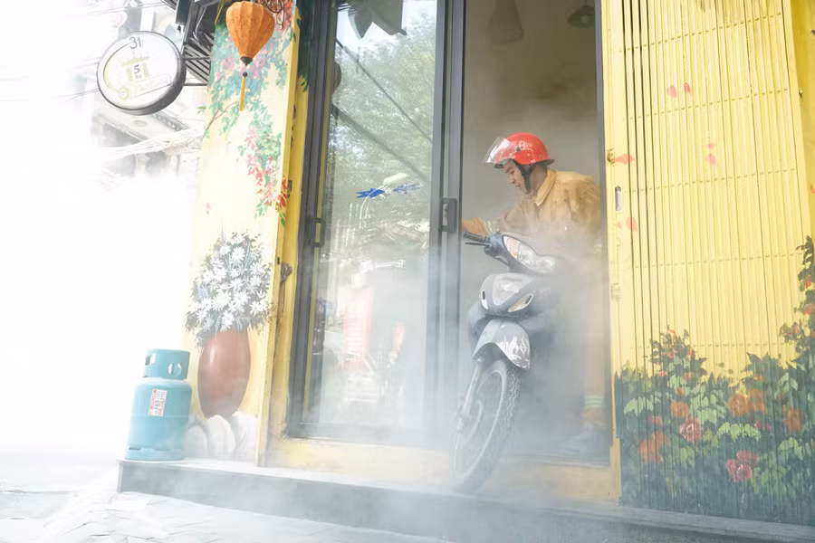 Trung Tá Nguyễn Hùng An, Đội phó Đội PCCC&CNCH Công an quận Ba Đình nhấn mạnh, hoạt động của tổ liên gia sẽ hạn chế tối đa thiệt hại do cháy, nổ gây ra, phát huy hiệu quả phương châm "4 tại chỗ". Đồng thời, việc nhân rộng mô hình này góp phần thực hiện đúng tiến độ Kế hoạch số 53 của TP Hà Nội về Tuyên truyền, phổ biến pháp luật và xây dựng mô hình phong trào toàn dân tham gia phòng cháy, chữa cháy và cứu nạn, cứu hộ cho cộng đồng. Trung Tá Nguyễn Hùng An, Đội phó Đội PCCC&CNCH Công an quận Ba Đình nhấn mạnh, hoạt động của tổ liên gia sẽ hạn chế tối đa thiệt hại do cháy, nổ gây ra, phát huy hiệu quả phương châm "4 tại chỗ". Đồng thời, việc nhân rộng mô hình này góp phần thực hiện đúng tiến độ Kế hoạch số 53 của TP Hà Nội về Tuyên truyền, phổ biến pháp luật và xây dựng mô hình phong trào toàn dân tham gia phòng cháy, chữa cháy và cứu nạn, cứu hộ cho cộng đồng.