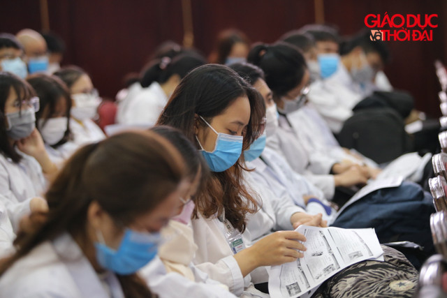 Mỗi người dân đều chủ động phòng chống dịch bệnh cho mình và cho người xung quanh.