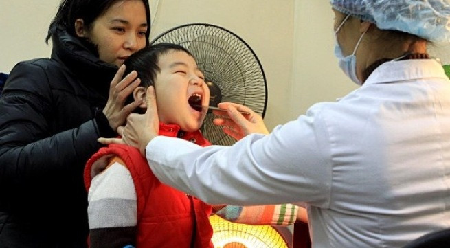 Số lượng bệnh nhi đến khám trong những ngày rét có biến động nhẹ