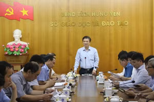 Thứ trưởng Nguyễn Hữu Độ làm việc với Sở GD&ĐT tỉnh Hưng Yên.