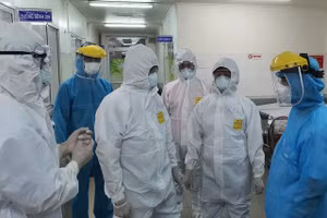 Việt Nam có thêm 9 ca nhập cảnh mắc COVID-19 mới