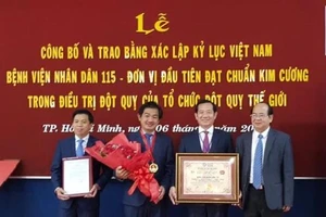 Bệnh viện đầu tiên nào của Việt Nam đạt chuẩn kim cương về điều trị đột quỵ?