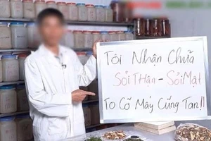 Tràn lan các đoạn video tự quảng cáo "3 đời chữa sỏi thận". Ảnh chụp màn hình.