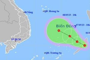 Dự báo hướng đi của áp thấp nhiệt đới. (Ảnh: NCHMF)