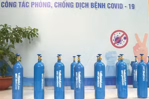 Mô hình “ATM oxy” hỗ trợ nhiều bệnh nhân Covid-19 qua cơn hiểm nghèo. Ảnh: Trang tin điện tử Đảng Bộ TP Hồ Chí Minh.