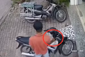 Video: Trộm thản nhiên bẻ khóa xe máy rồi tẩu thoát nhưng cái kết mới bất ngờ