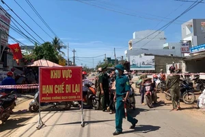 Một trong các chốt kiểm soát ra vào phường Tam Quan Bắc, thị xã Hoài Nhơn, tỉnh Bình Định. Ảnh: VOV.