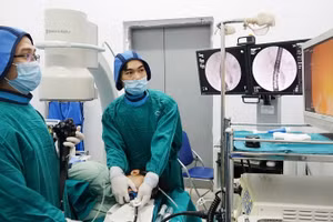 Nội soi mật tụy ngược dòng ERCP tại Bệnh viện Bãi Cháy. Nguồn: BV.
